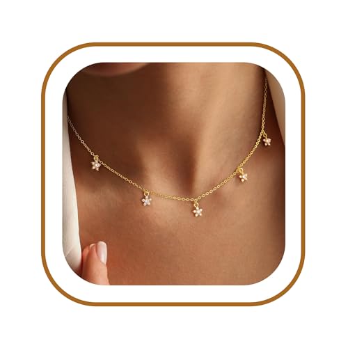 Daisy Gold Necklace
