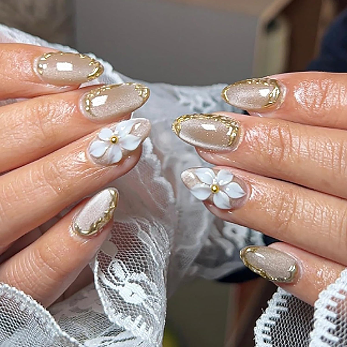 Press-On-Nails